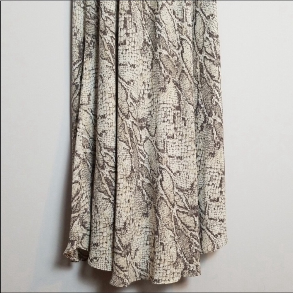 Reformation Jaz Wrap Midi Dress In Python - Picture 6 of 8